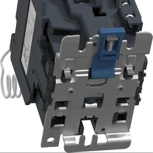 کنتاکتور خازنی 33.3 KVar اشنایدر مدل AC LC1 DPK12 کپی
